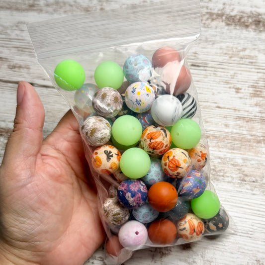 DESTASH PRICED - 20mm solid and patterned silicone beads mix (50 count)