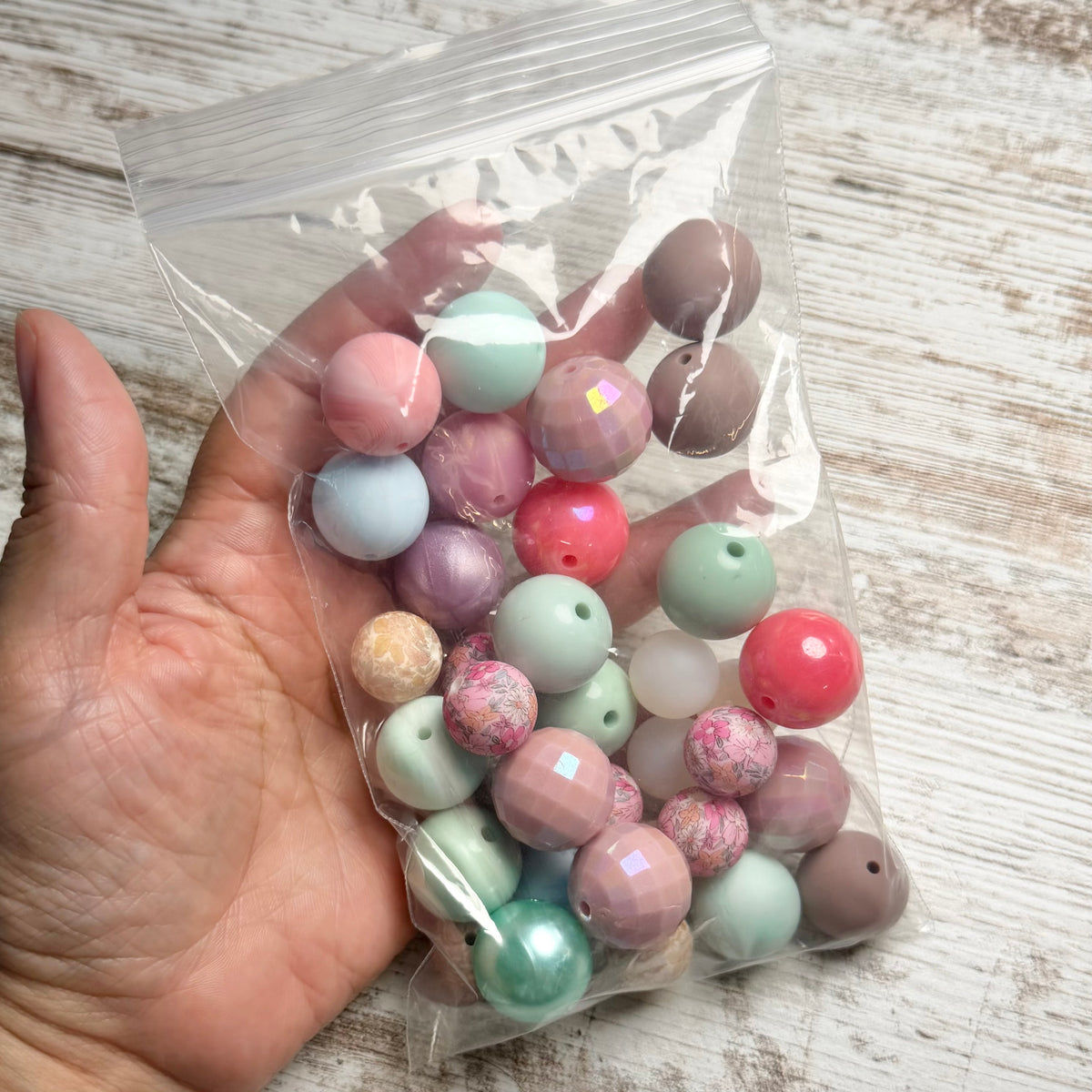 DESTASH PRICED - 15mm patterned silicone, 20mm solid silicone, 20mm acrylic beads mix (35 count)
