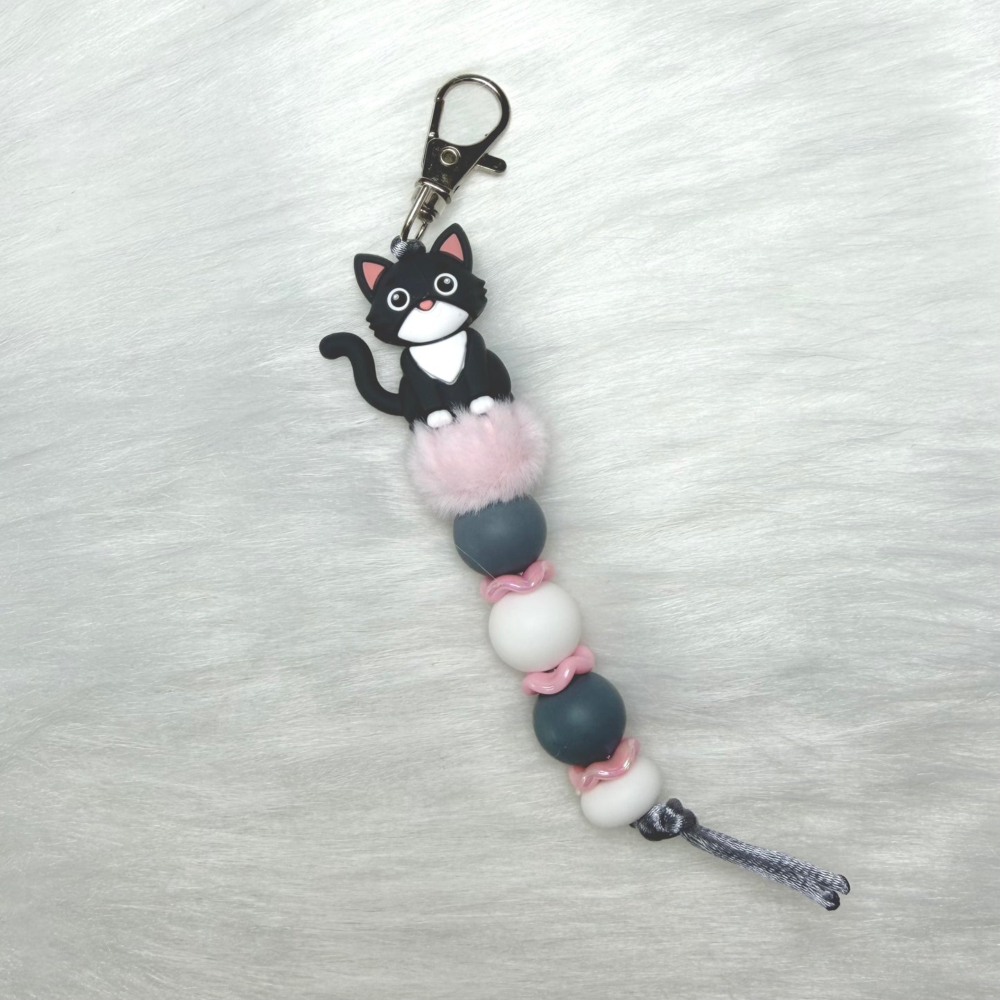 DARK GRAY CAT KEYCHAIN/ZIPPER PULL